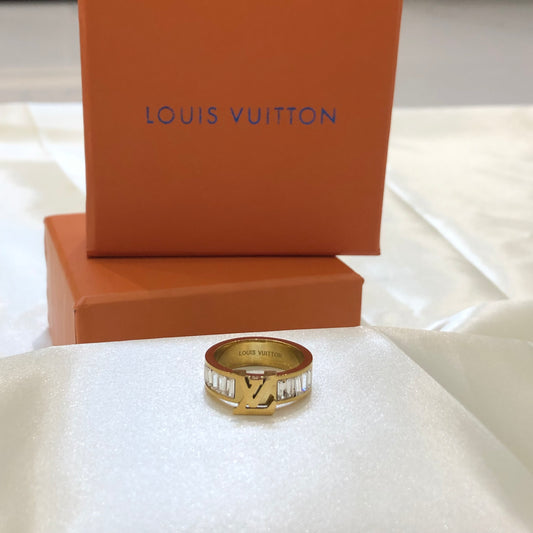 Louis Vuitton LV Logo Golden Ring