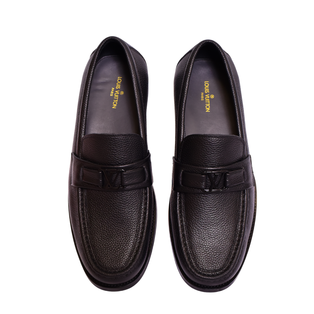 Louis Vuitton Textured Black Loafers Louis Vuitton Black Textured Leather Penny Loafers Size 40  main image 3