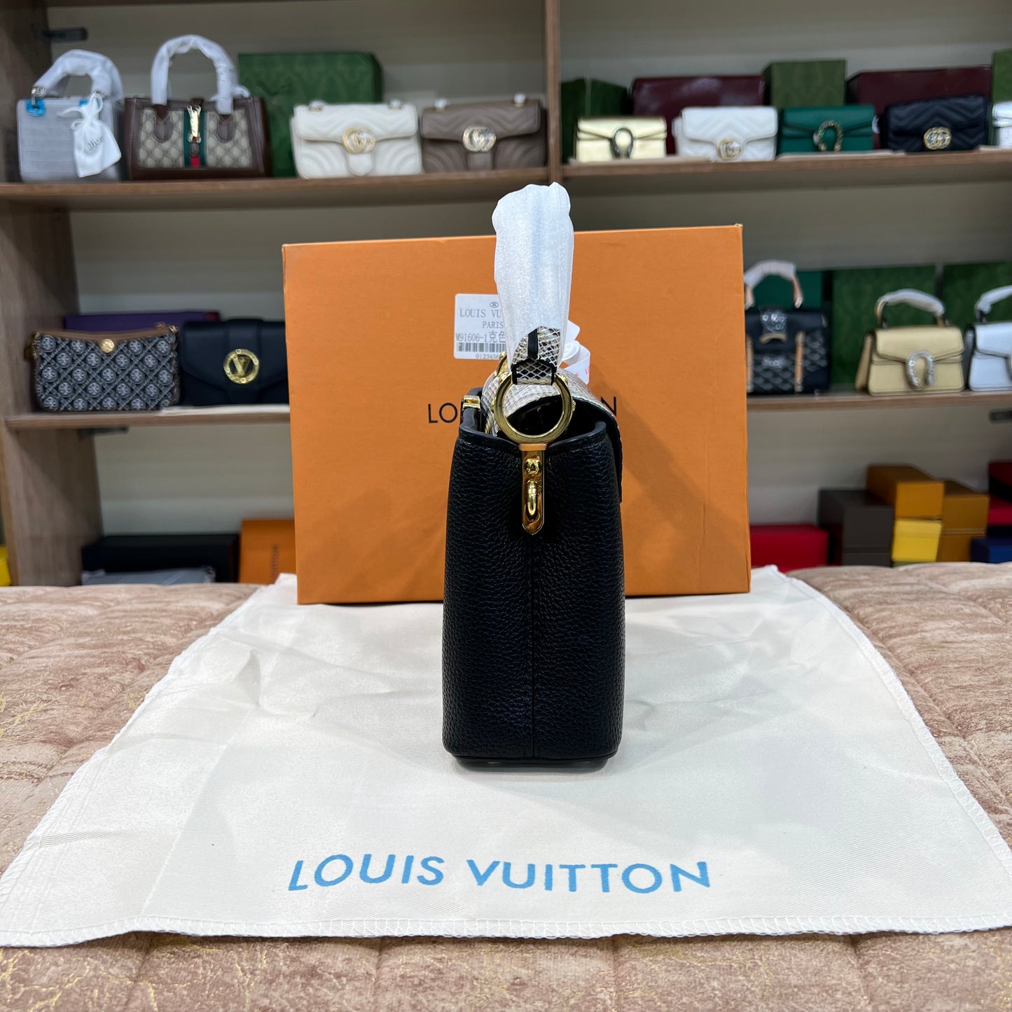 Louis.Vuitton Black Capucines Mini Bag