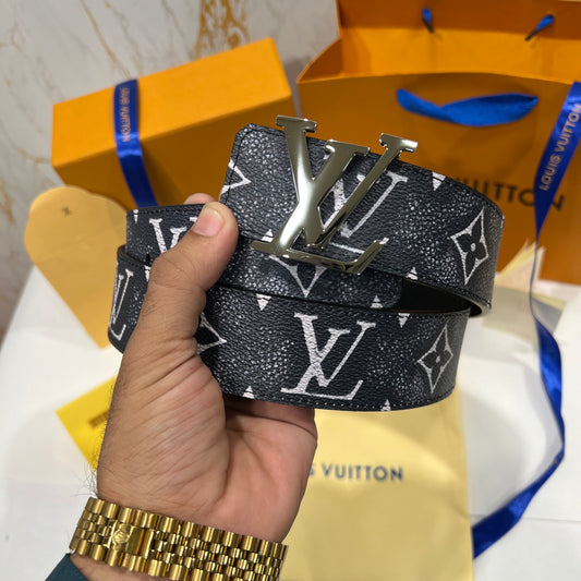 LV Silver Logo Reversible Belt Black / White Printed