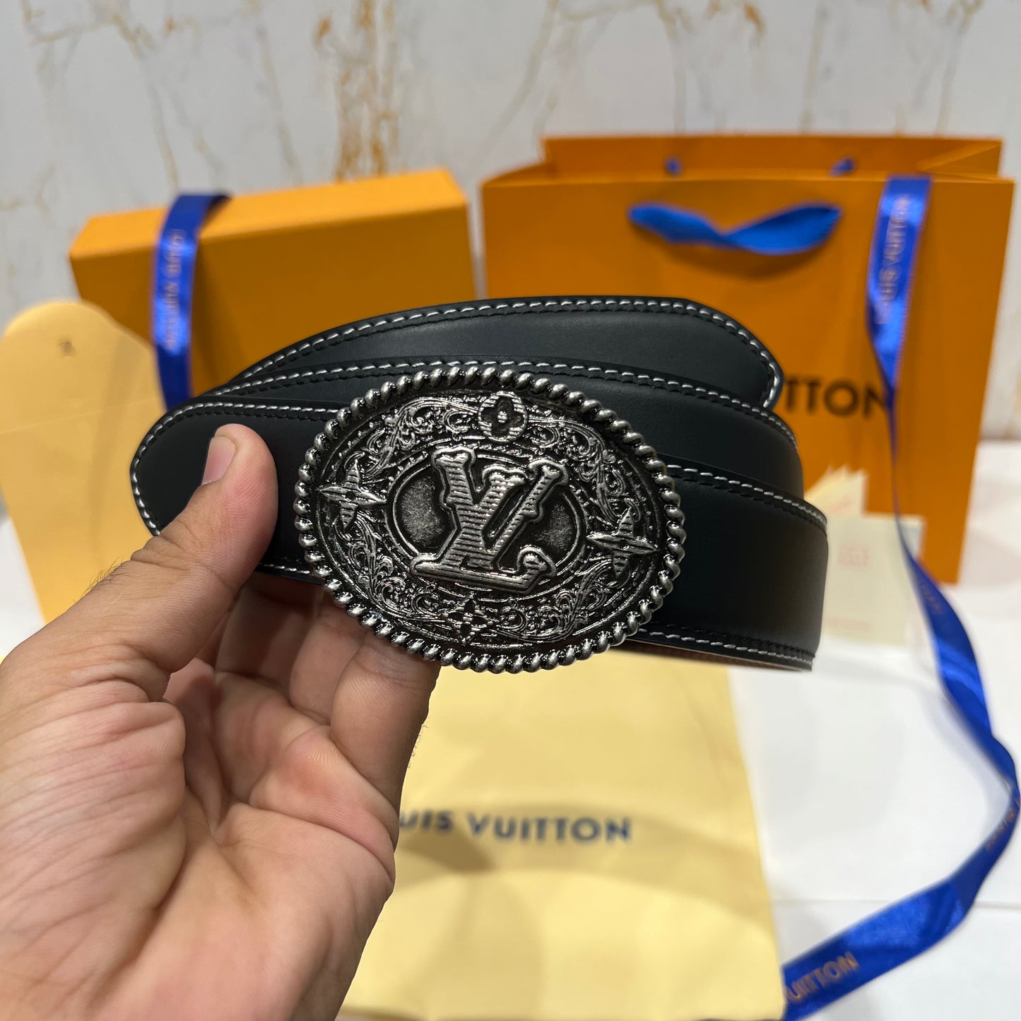 LV Round Logo Reversible Belt Brown/Black