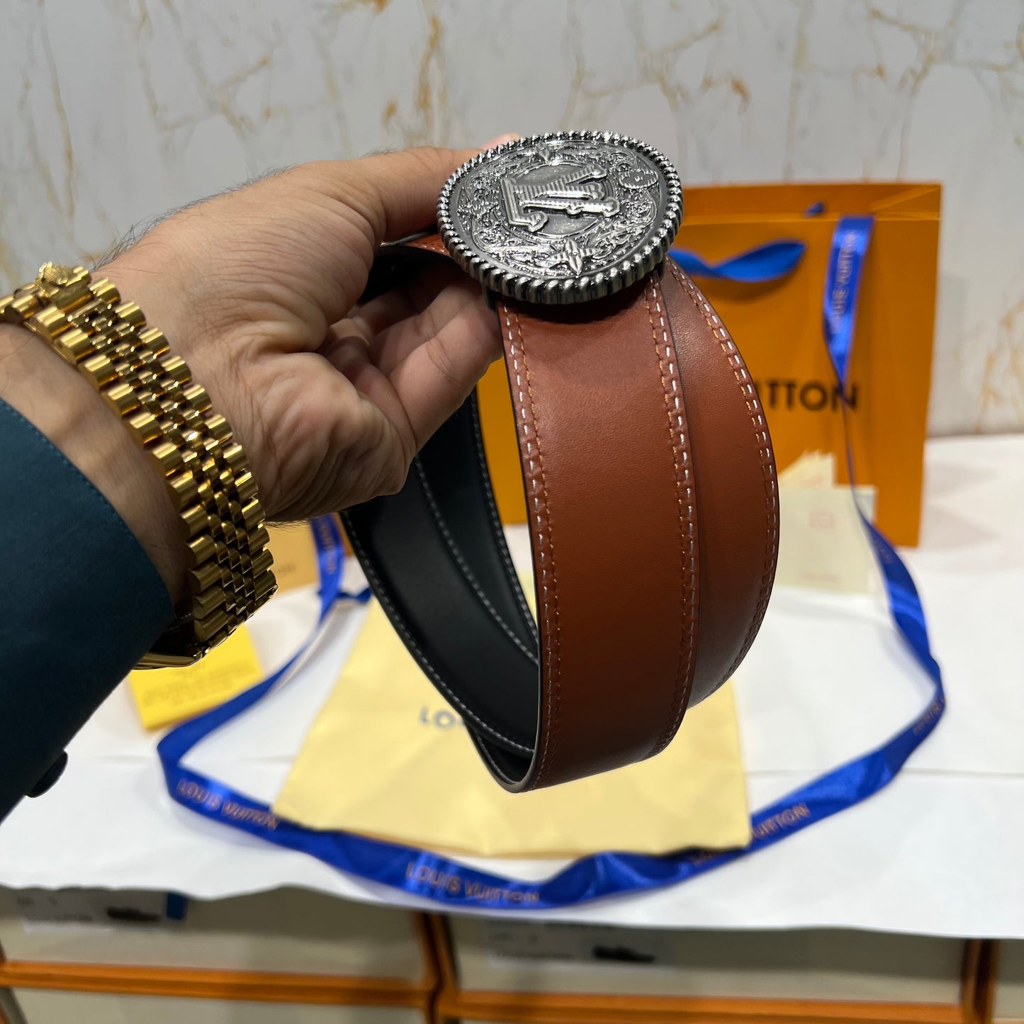 LV Round Logo Reversible Belt Brown/Black