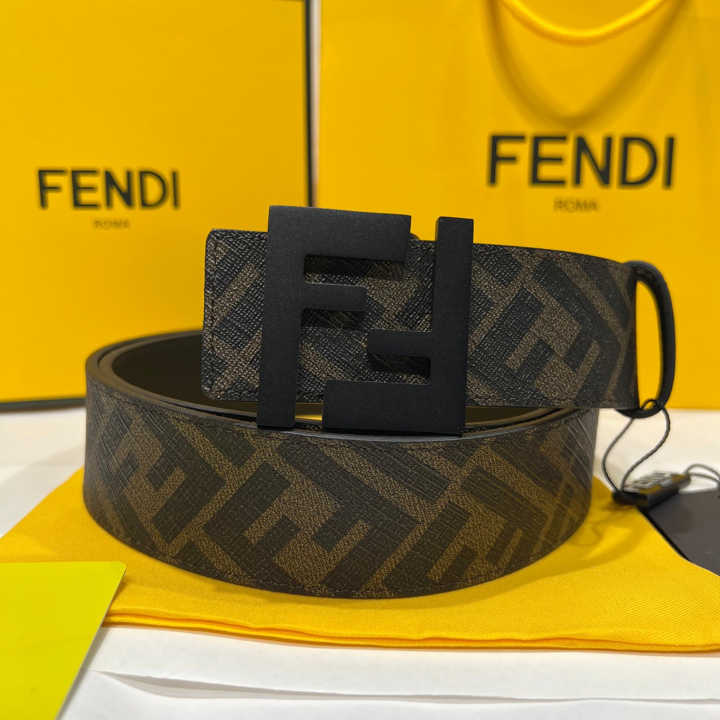 Fendi FF Black Buckle Reversible Belt Black/Brown