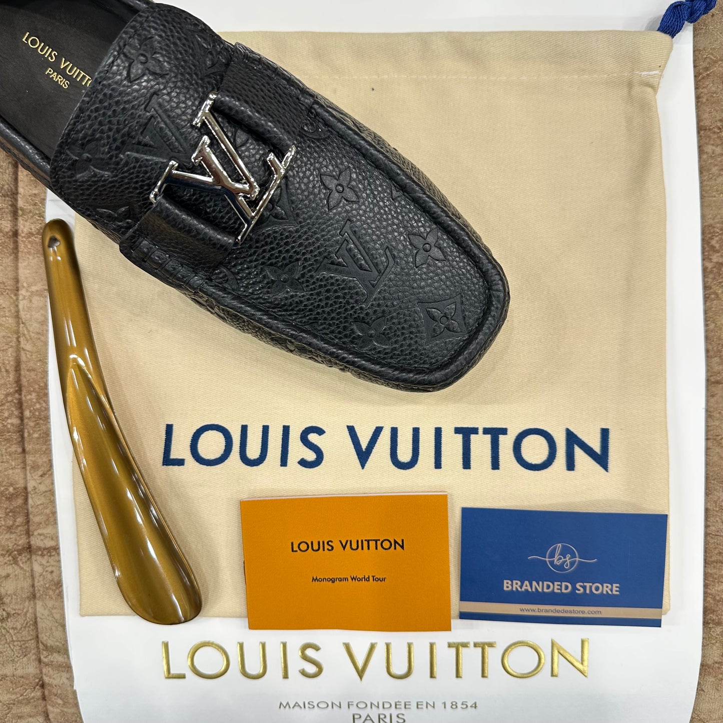 Louis Vuitton Black Embossed Silver Buckle Normal Loafer