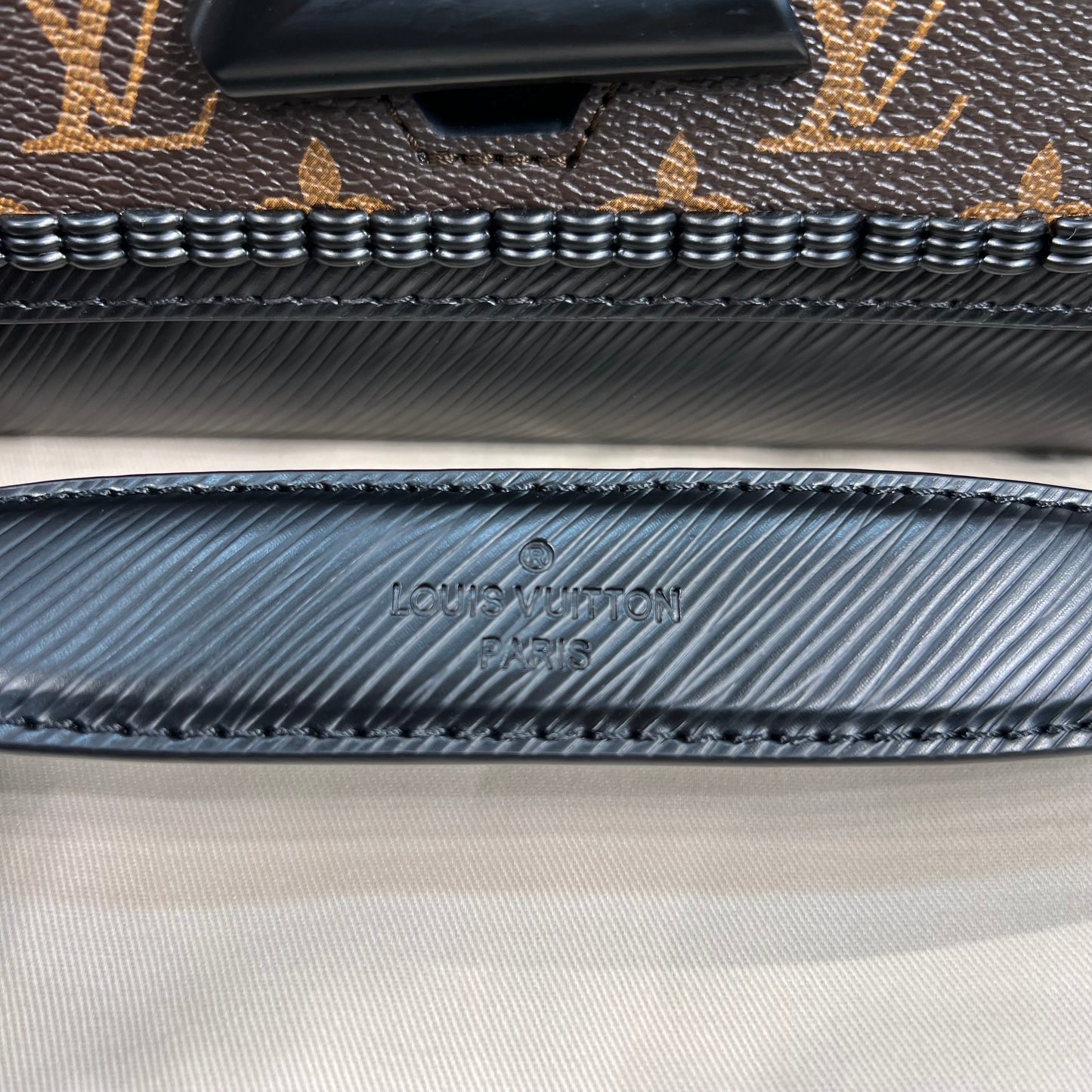 Louis.Vuitton Brown Pattern Bag