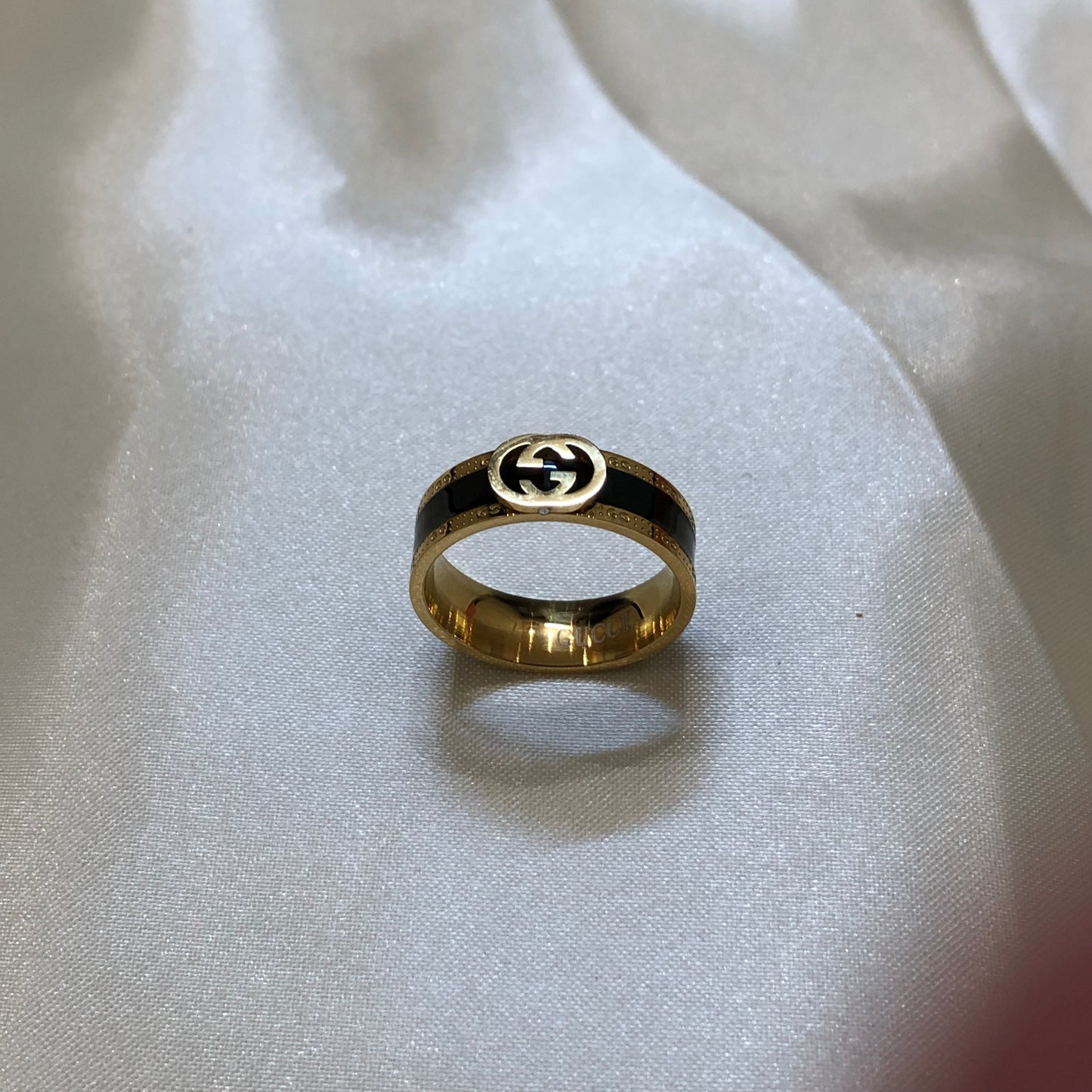 Gucci GG Logo Black Golden Ring
