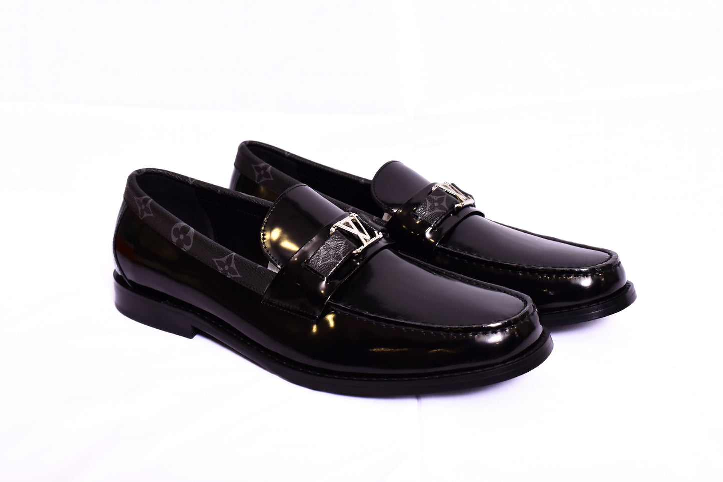 . Louis.Vuitton Black Flower Major Loafers