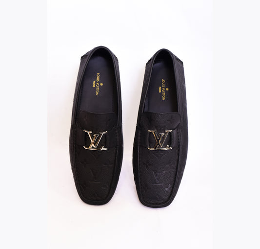 Louis.Vuitton Silver Logo Black Embossed Normal Loafers