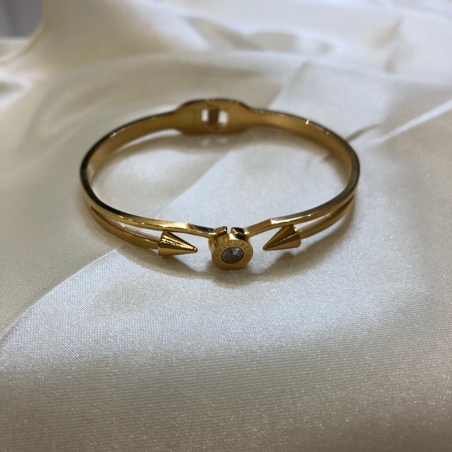 Bulgari Mini Diamond Golden Bracelet