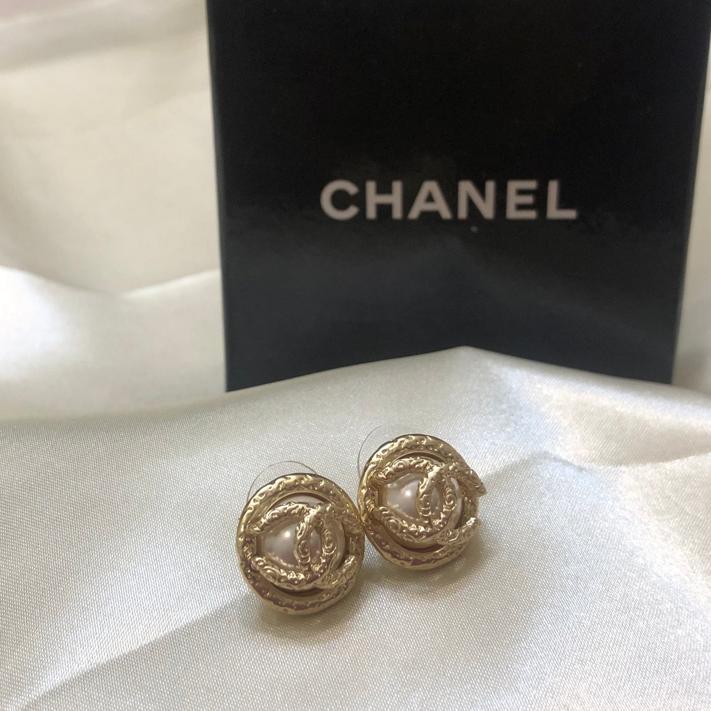 Chanel CC Golden Earrings