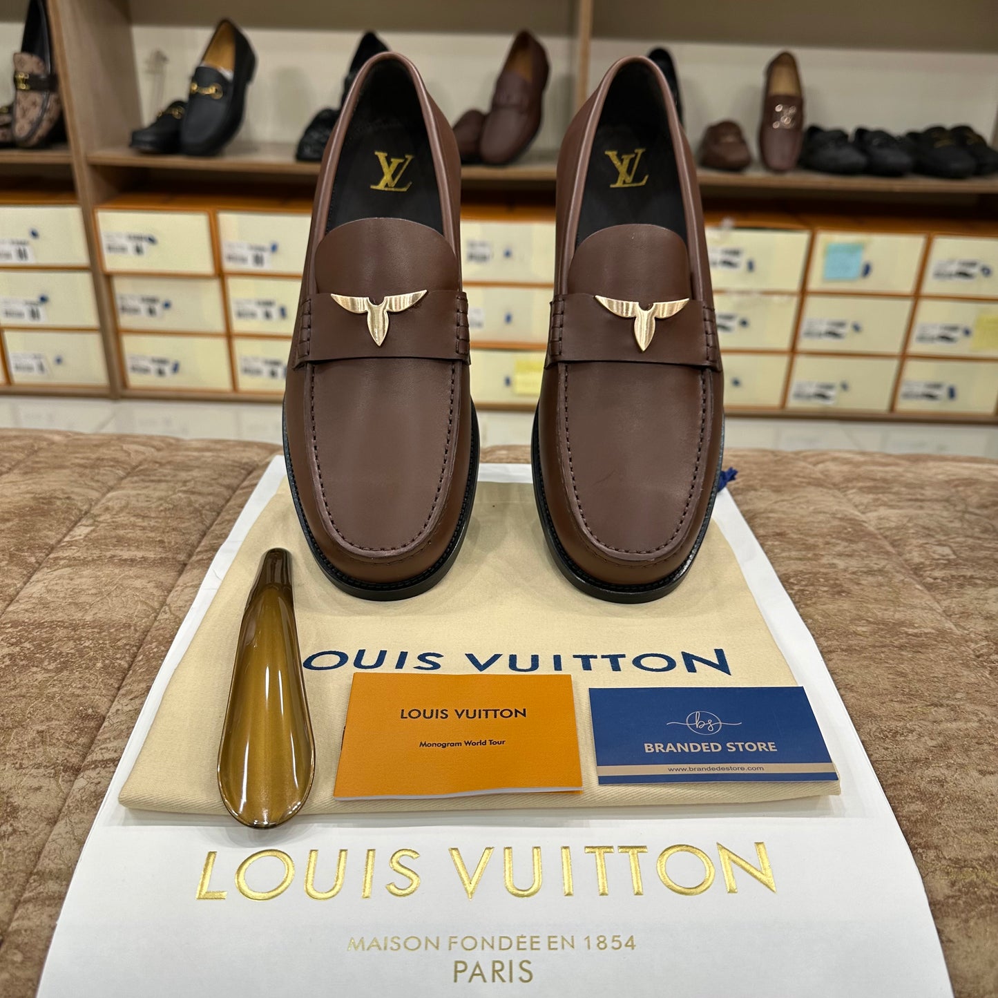 Louis Vuitton - Oxford Major Loafer - Brown