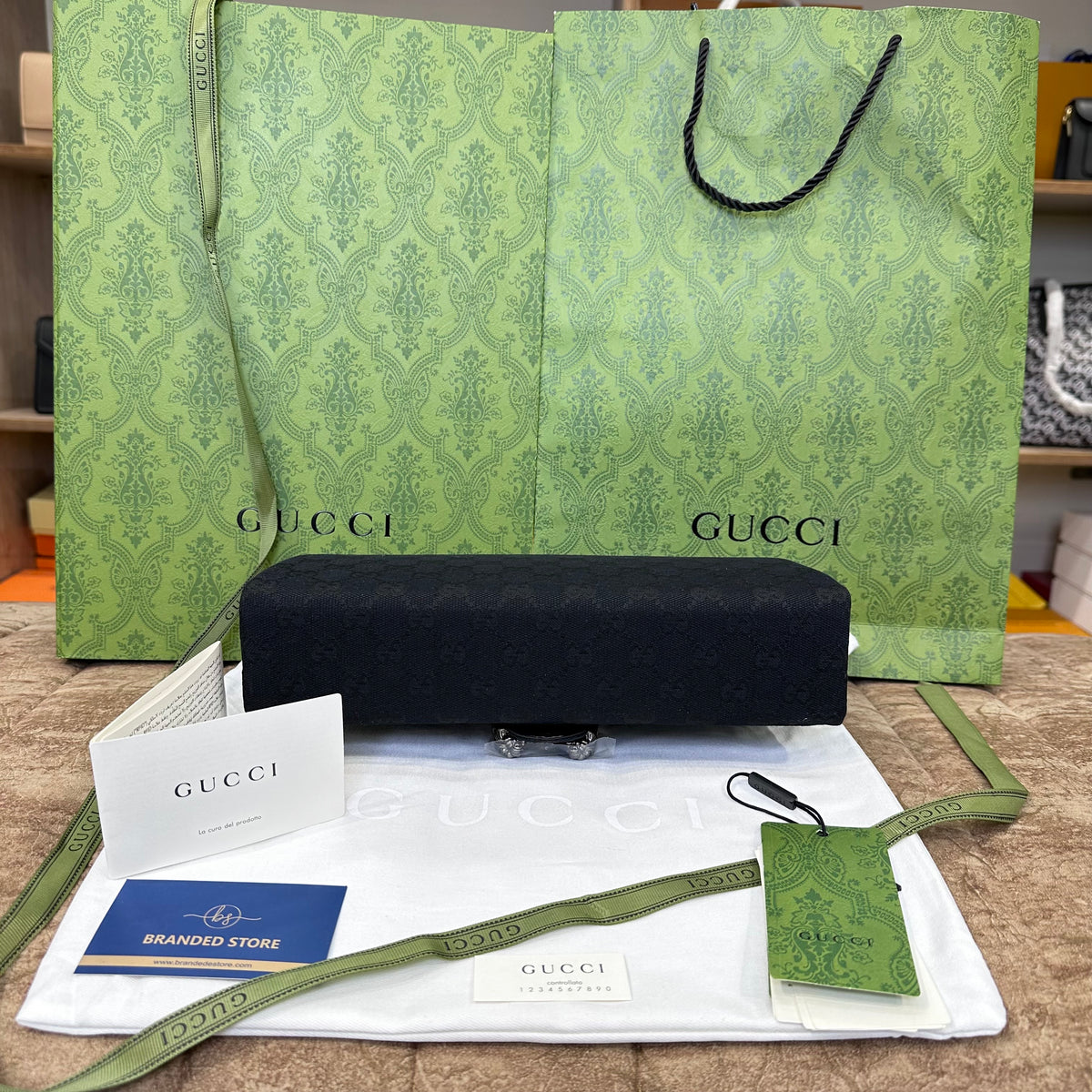 Gucci Dionysus Medium Shoulder Bag Black