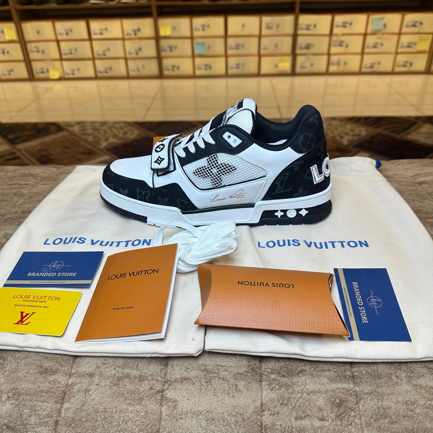 Louis Vuitton Trainer Sneaker - Black & White