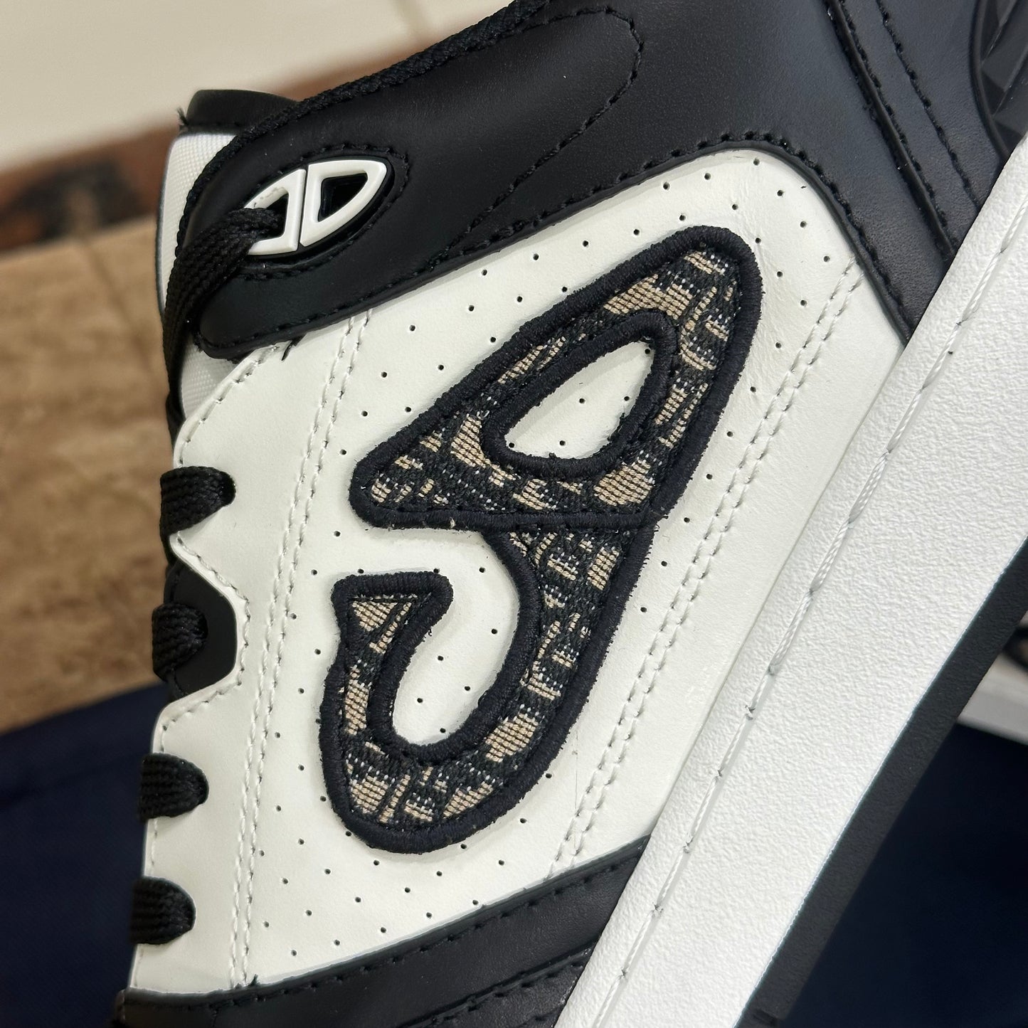Dior - B57 Uptown Low-Top Sneaker - Black & White