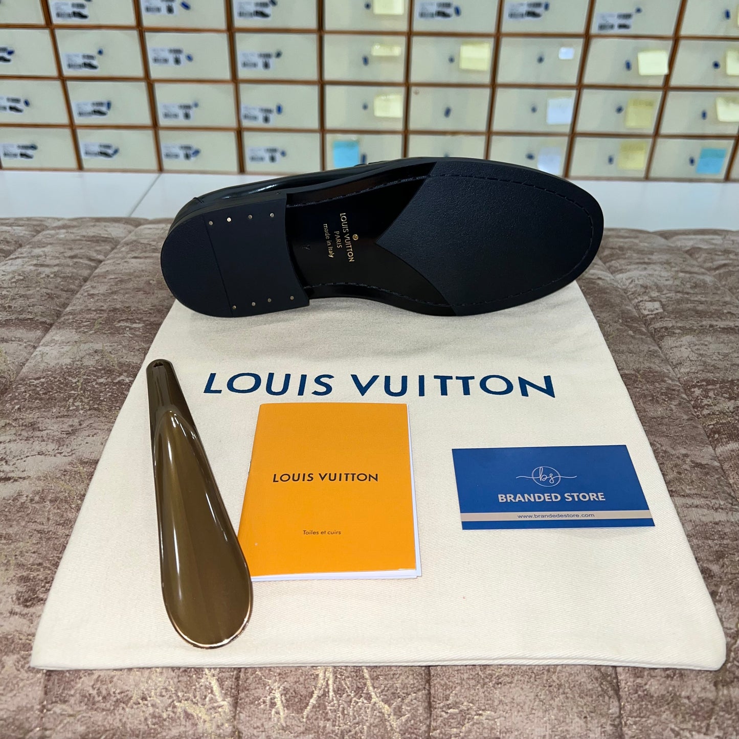 . Louis.Vuitton Black Shine Pattern Major Loafers