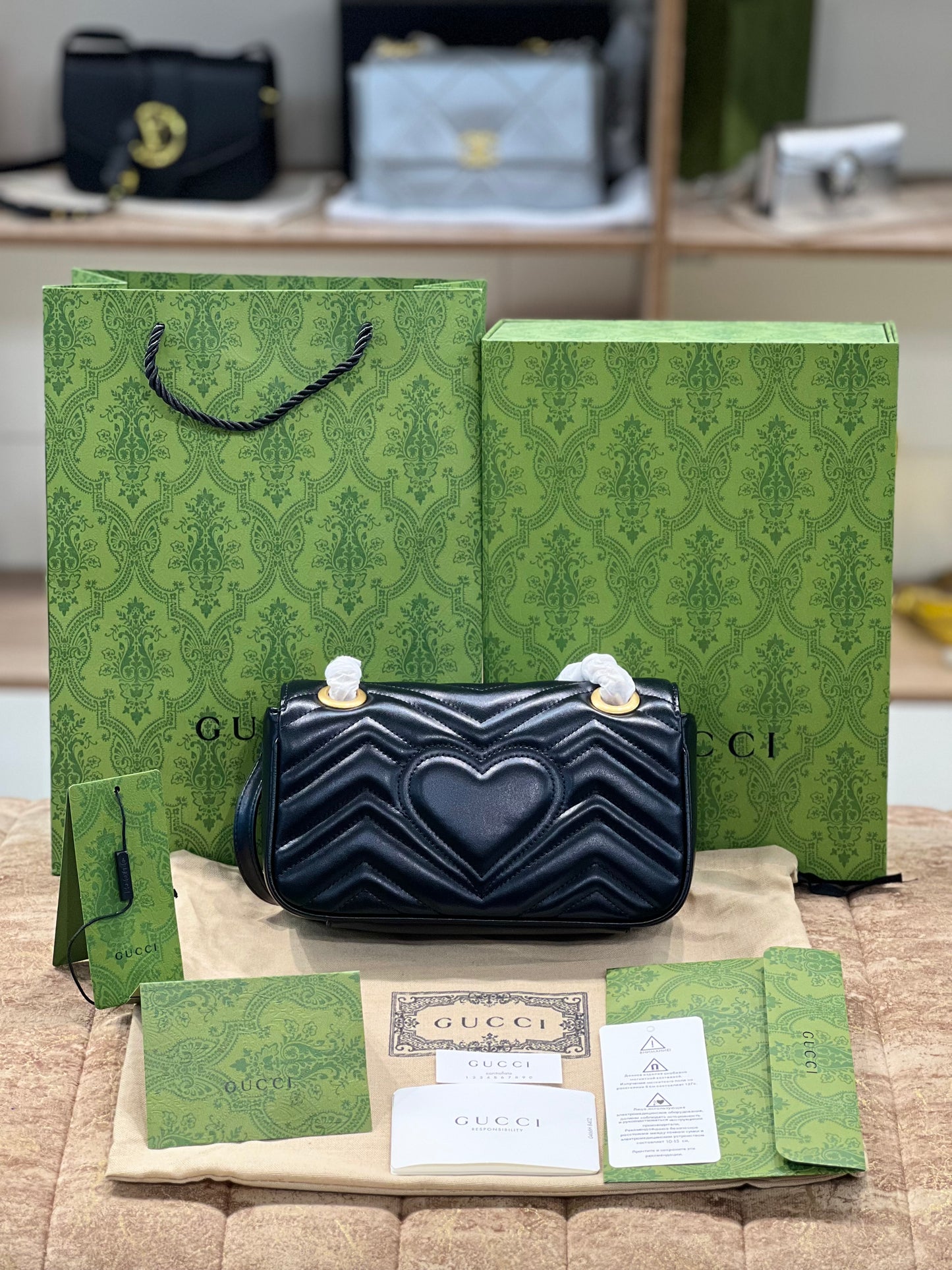 Gucci GG Marmont Shoulder Bag Small