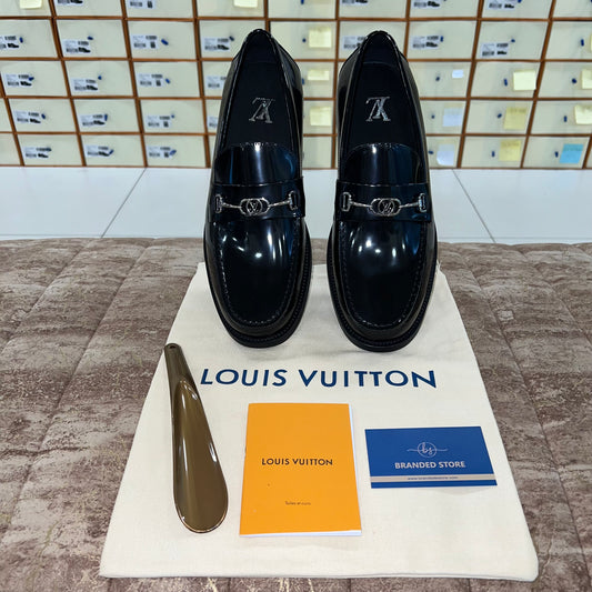 . Louis.Vuitton Silver Chain Black Major Loafers